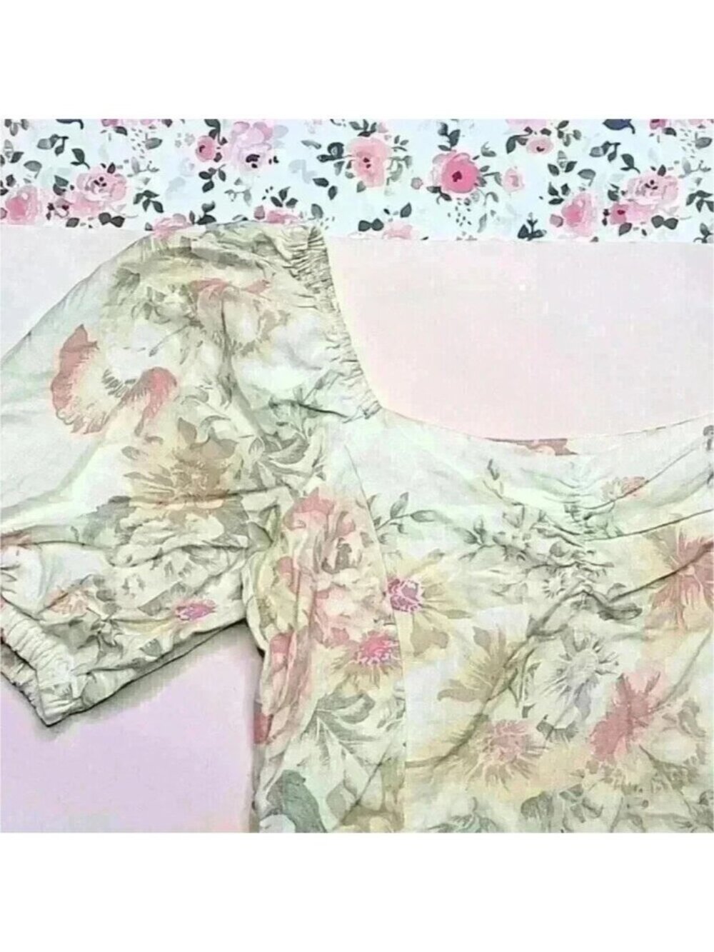 Linen Crop Top - Picture 3 of 4
